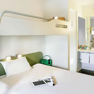 ** Otel Ibis Budget Gerland Fransa