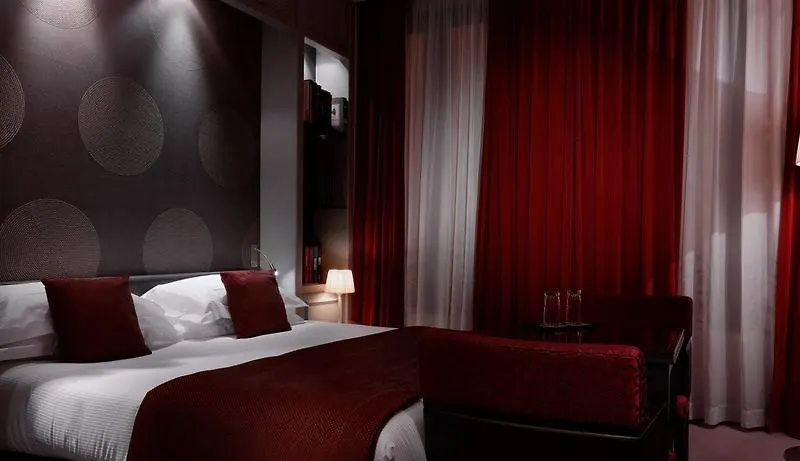 ****  Le Mathurin Hotel & Spa Paris France